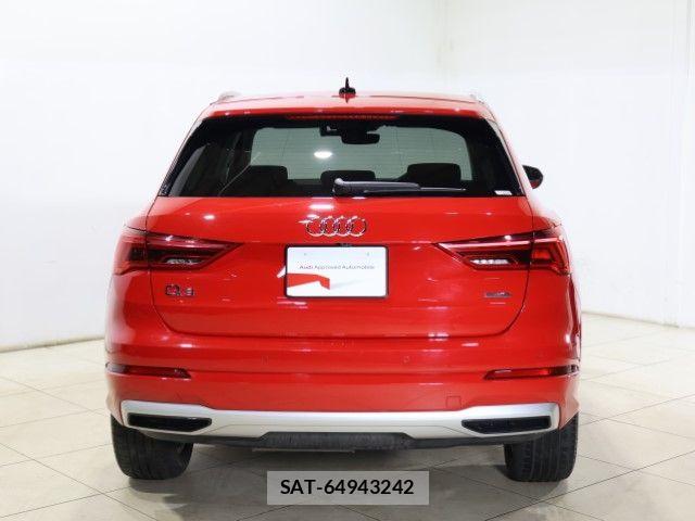 Audi Q3 2021-07 6813812-4