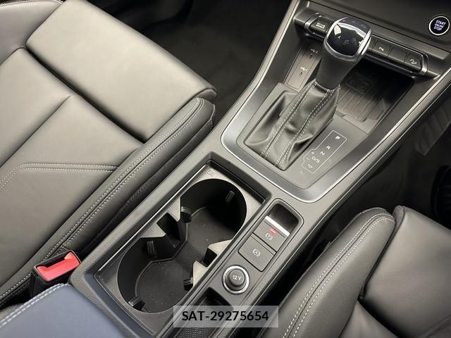 Audi Q3 2024-08 6813804-11