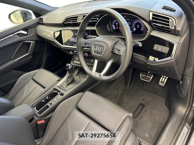 Audi Q3 2024-08 6813804-1