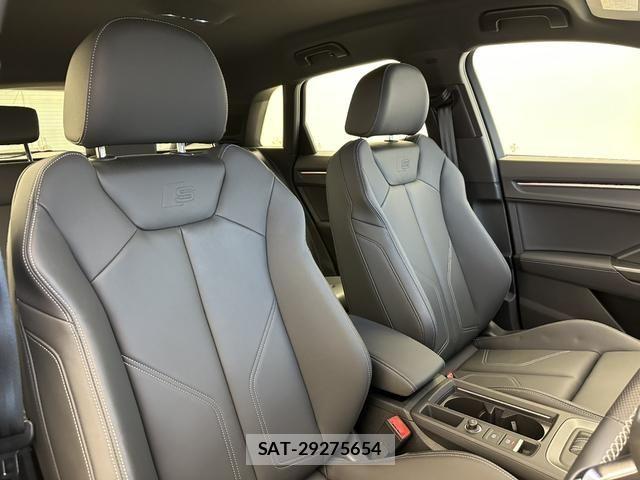 Audi Q3 2024-08 6813804-3