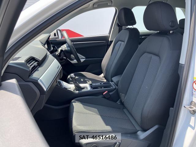 Audi Q3 2024-12 6902281-14