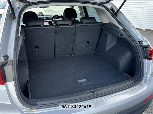 Audi Q3 2021-06 6902286-13