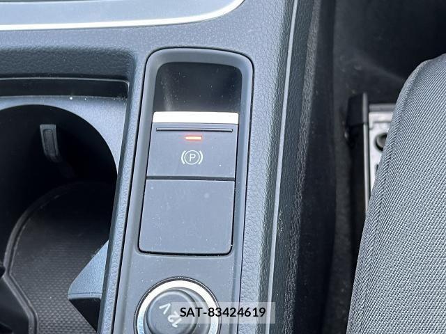 Audi Q3 2021-06 6902286-23
