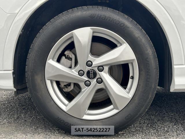 Audi Q3 2024-12 7325749-12