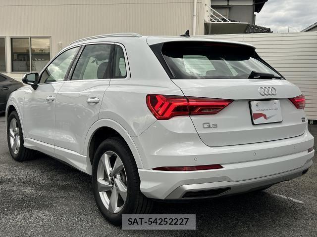 Audi Q3 2024-12 7325749-20