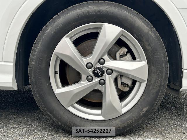 Audi Q3 2024-12 7325749-24