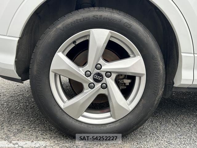 Audi Q3 2024-12 7325749-25