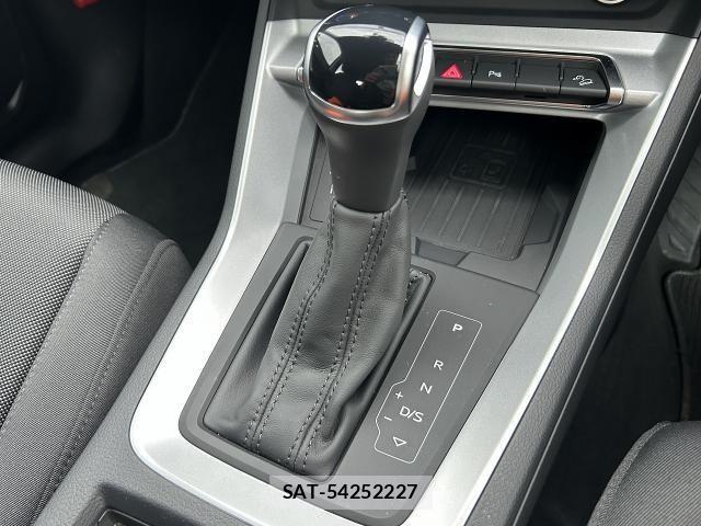 Audi Q3 2024-12 7325749-29