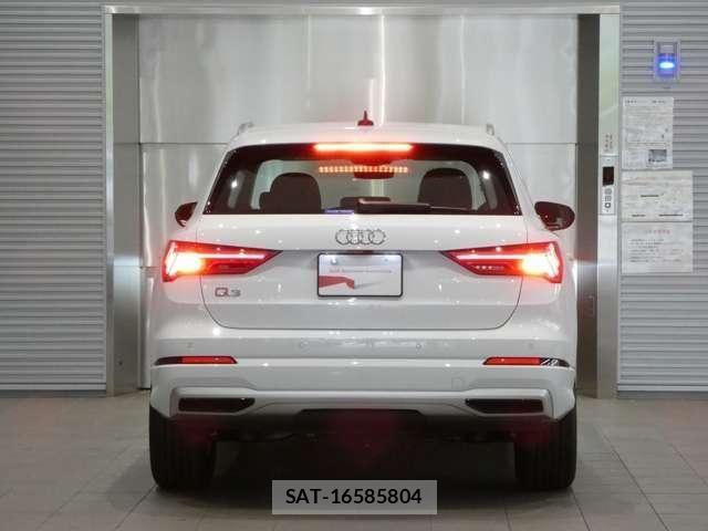 Audi Q3 2025-12 7325753-9