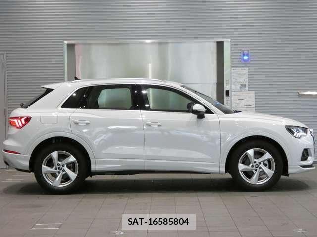 Audi Q3 2025-12 7325753-10