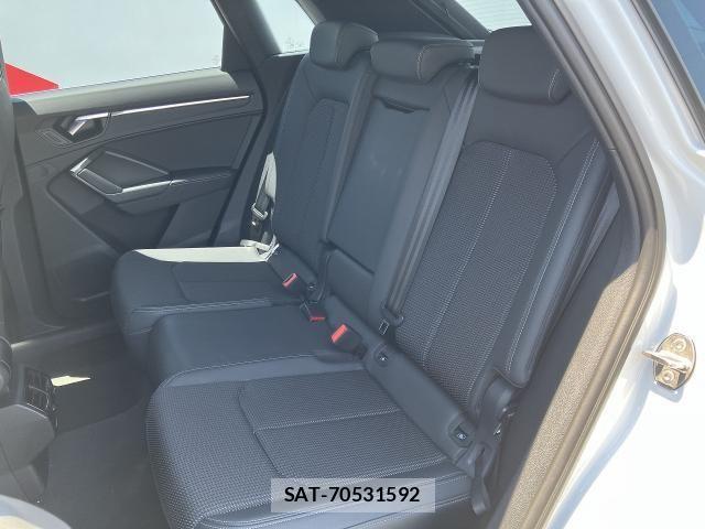 Audi Q3 2024-12 7325752-14