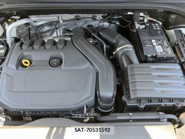 Audi Q3 2024-12 7325752-16