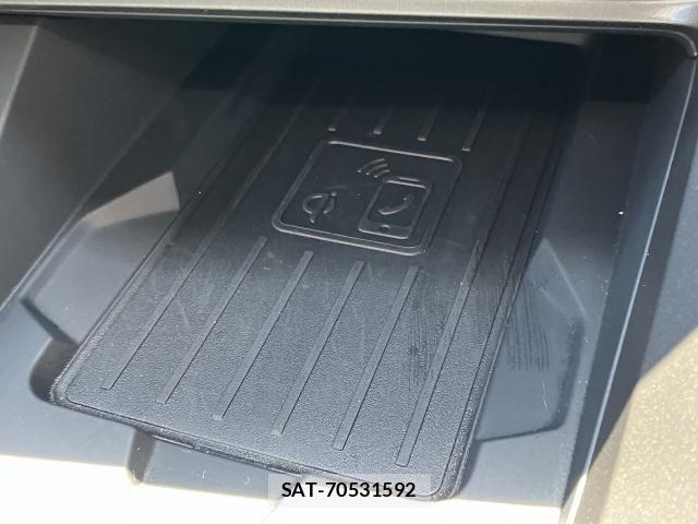 Audi Q3 2024-12 7325752-6