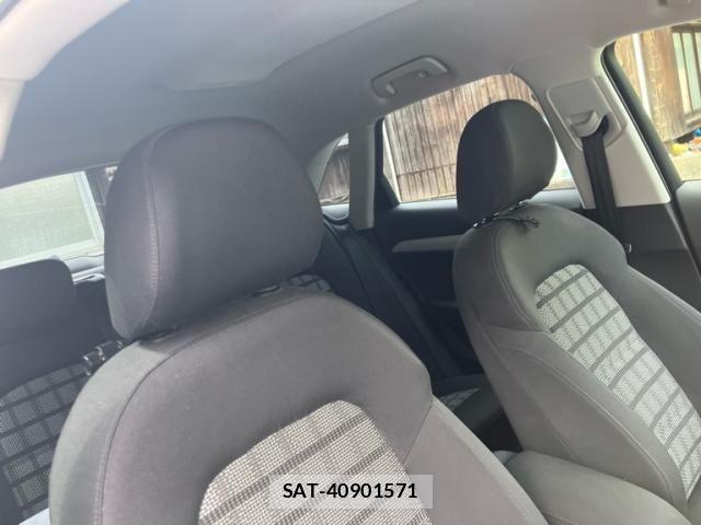 Audi Q3 2015-09 7325763-13