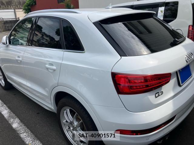 Audi Q3 2015-09 7325763-3