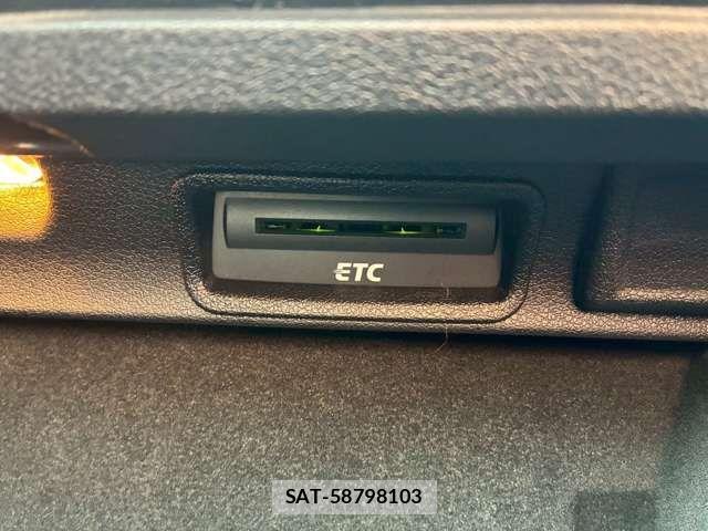 Audi Q3 2014-07 7391402-7