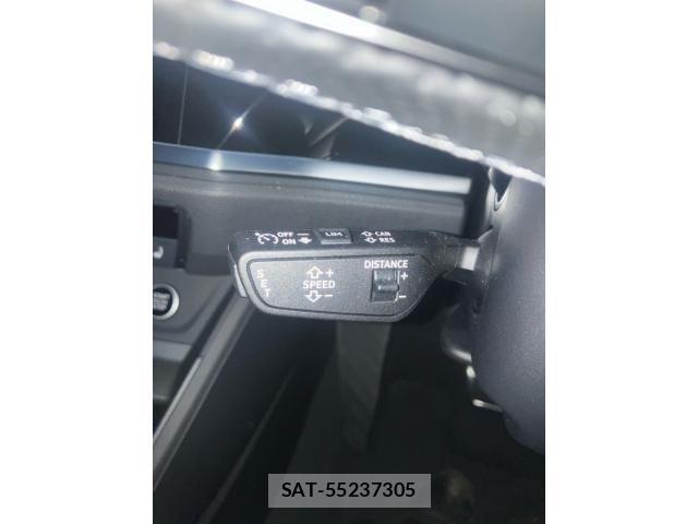 Audi Q3 2025-04 7391400-10