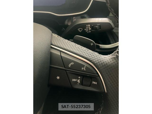 Audi Q3 2025-04 7391400-11
