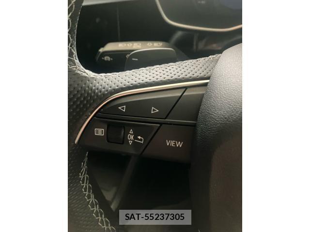 Audi Q3 2025-04 7391400-12