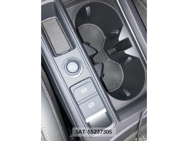 Audi Q3 2025-04 7391400-13
