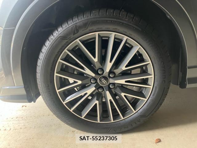 Audi Q3 2025-04 7391400-5