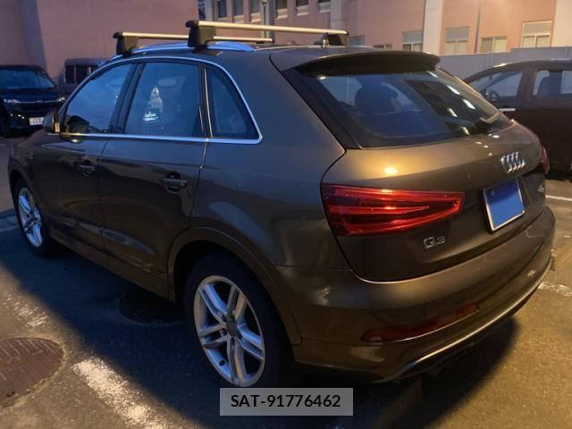 Audi Q3 2013-08 7508134-5