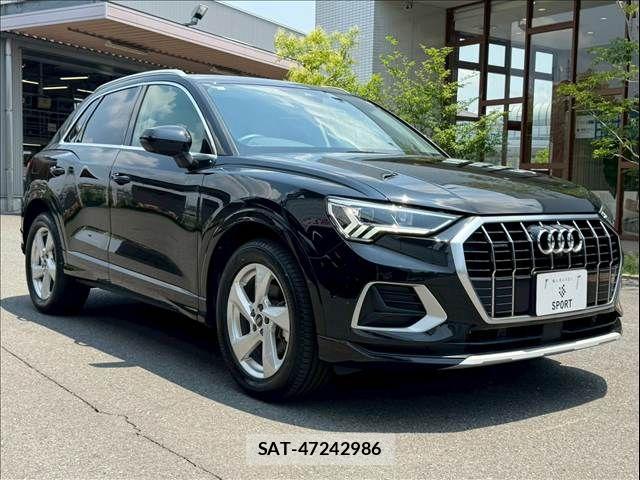 Audi Q3 2021-05 7499607-15