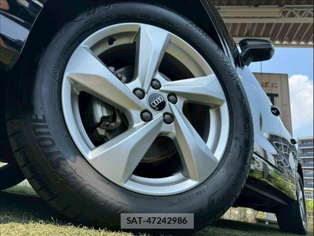 Audi Q3 2021-05 7499607-18