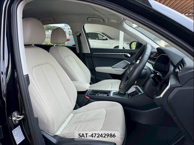Audi Q3 2021-05 7499607-5