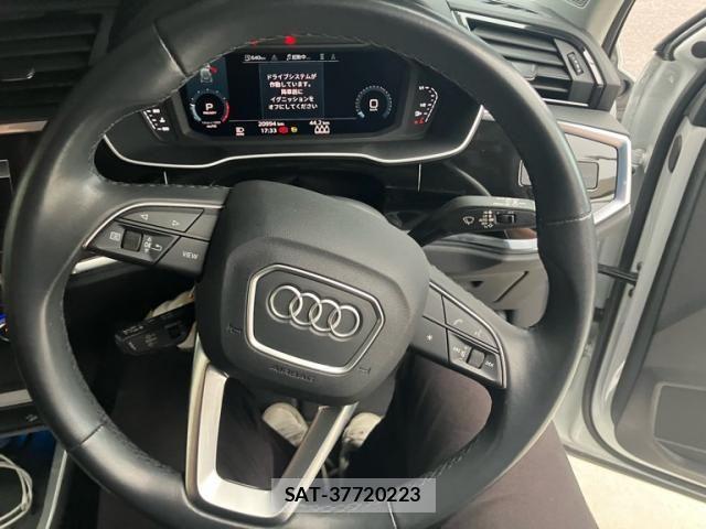 Audi Q3 2023-08 7720971-12