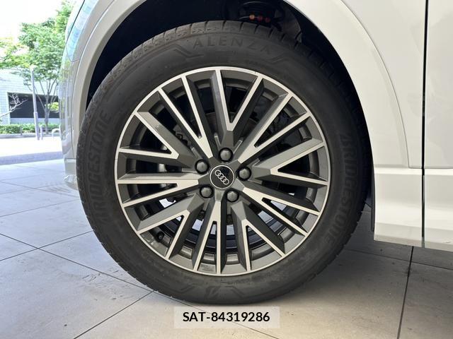 Audi Q3 2025-10 7720970-15