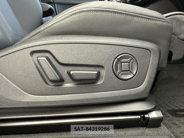 Audi Q3 2025-10 7720970-8