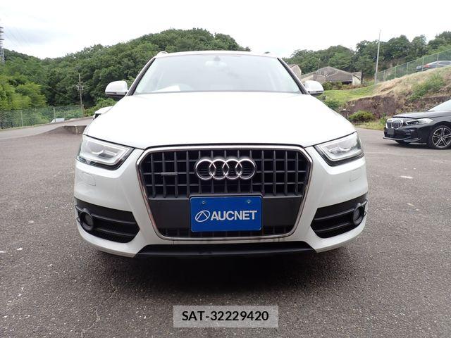 Audi Q3 2013-12 7720967-4