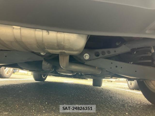 Audi Q3 2017-07 7720975-9