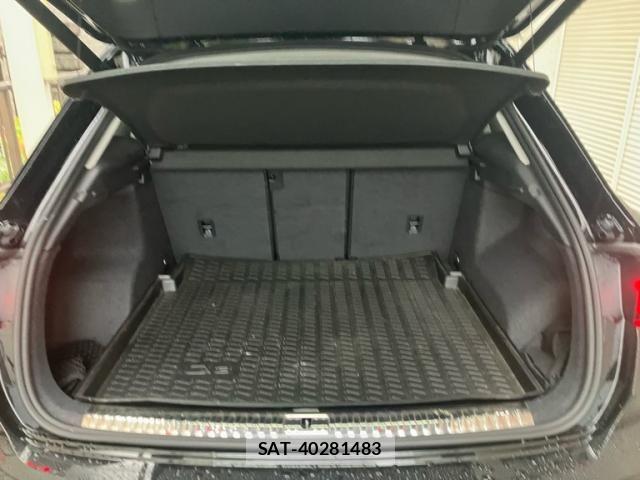 Audi Q3 2024-01 7720972-7