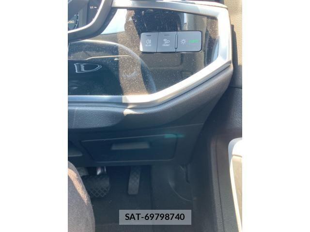 Audi Q3 2024-04 7720973-12
