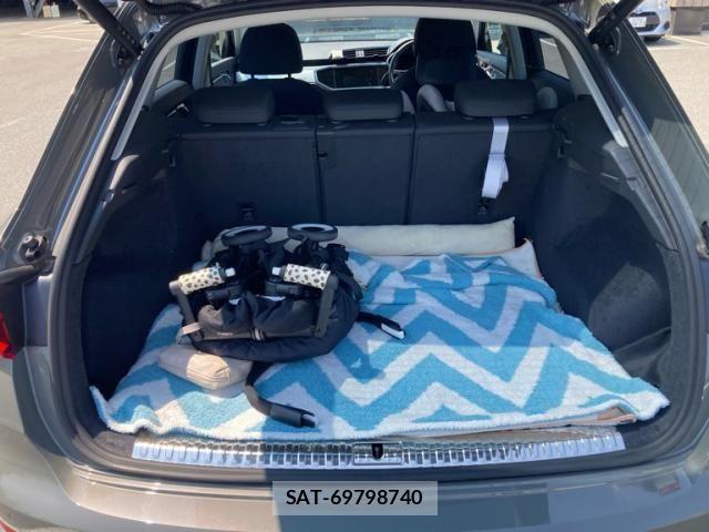 Audi Q3 2024-04 7720973-7
