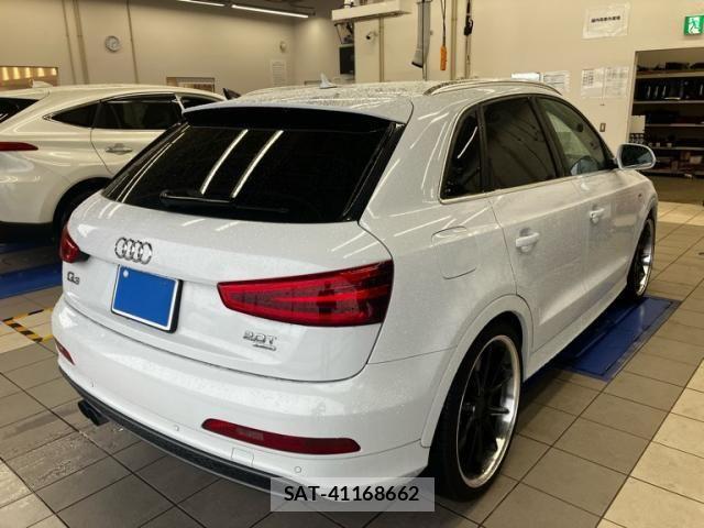 Audi Q3 2012-11 7875355-6