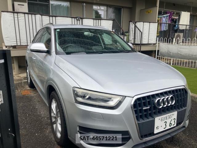Audi Q3 2012-09 7875357-1