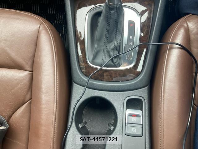 Audi Q3 2012-09 7875357-24