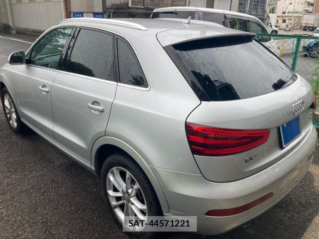 Audi Q3 2012-09 7875357-3