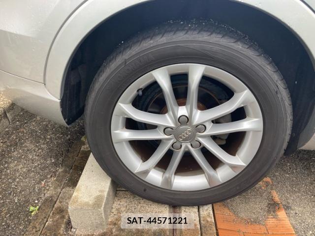 Audi Q3 2012-09 7875357-5