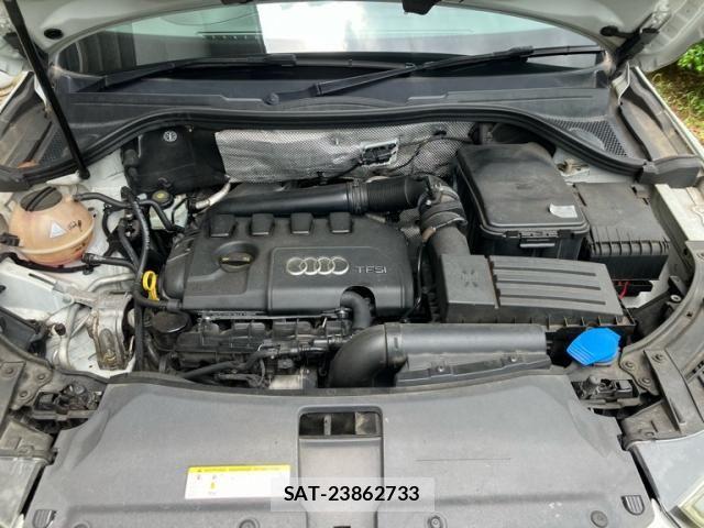 Audi Q3 2013-10 7875356-11