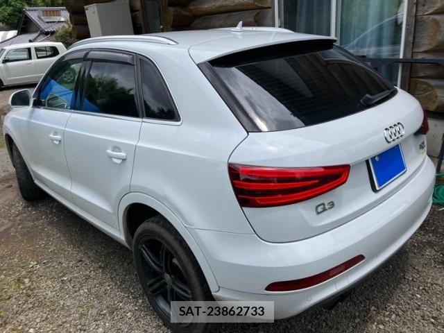 Audi Q3 2013-10 7875356-3