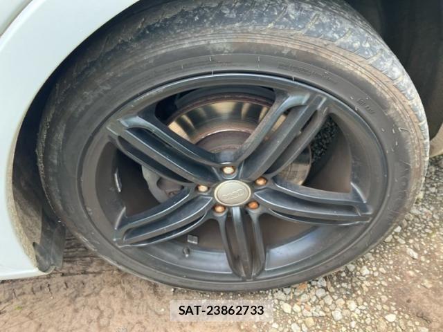 Audi Q3 2013-10 7875356-7