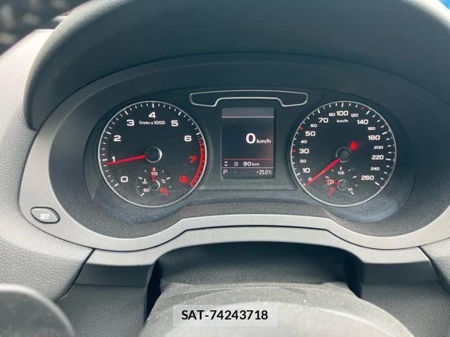Audi Q3 2014-11 7875354-4