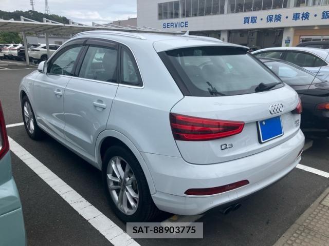 Audi Q3 2012-05 7875358-5