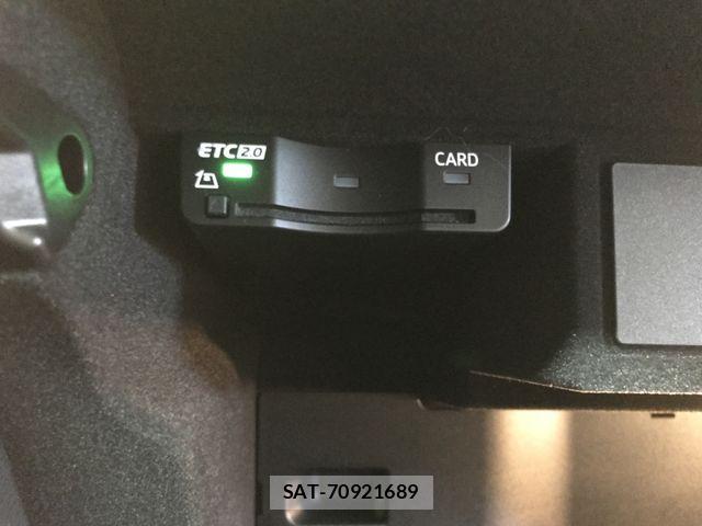 Audi Q3 2023-03 7960325-17