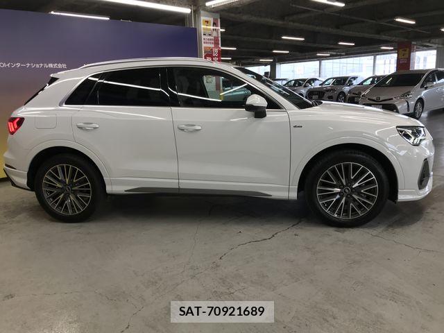 Audi Q3 2023-03 7960325-1
