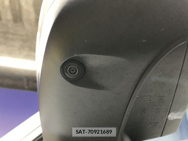 Audi Q3 2023-03 7960325-25